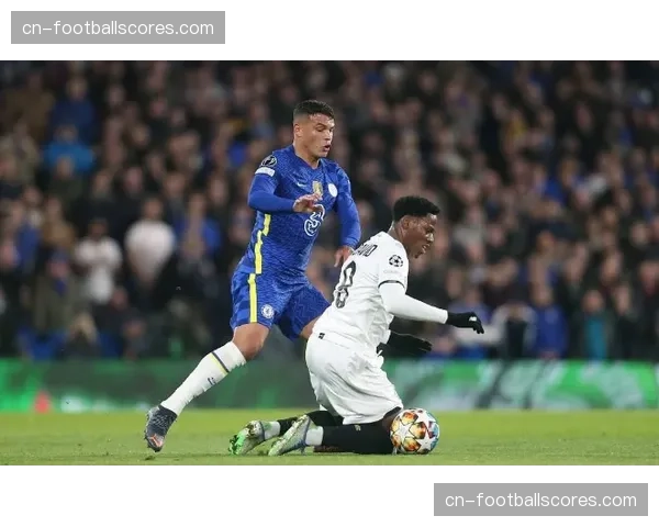 里尔客场2-0战胜尼斯，稳固联赛第三位置