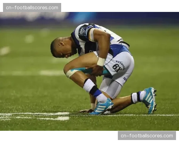 官方：狼队vs莱斯特城比赛中，塞梅多因拉伤大腿被换下